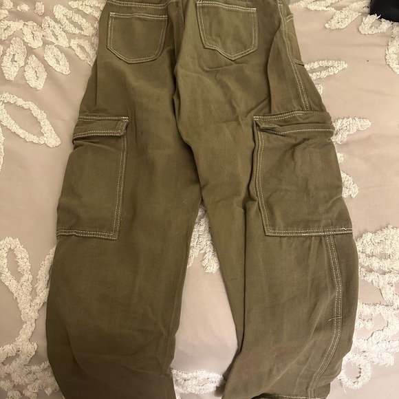 Army green shein pants size small - Picture 2 of 4
